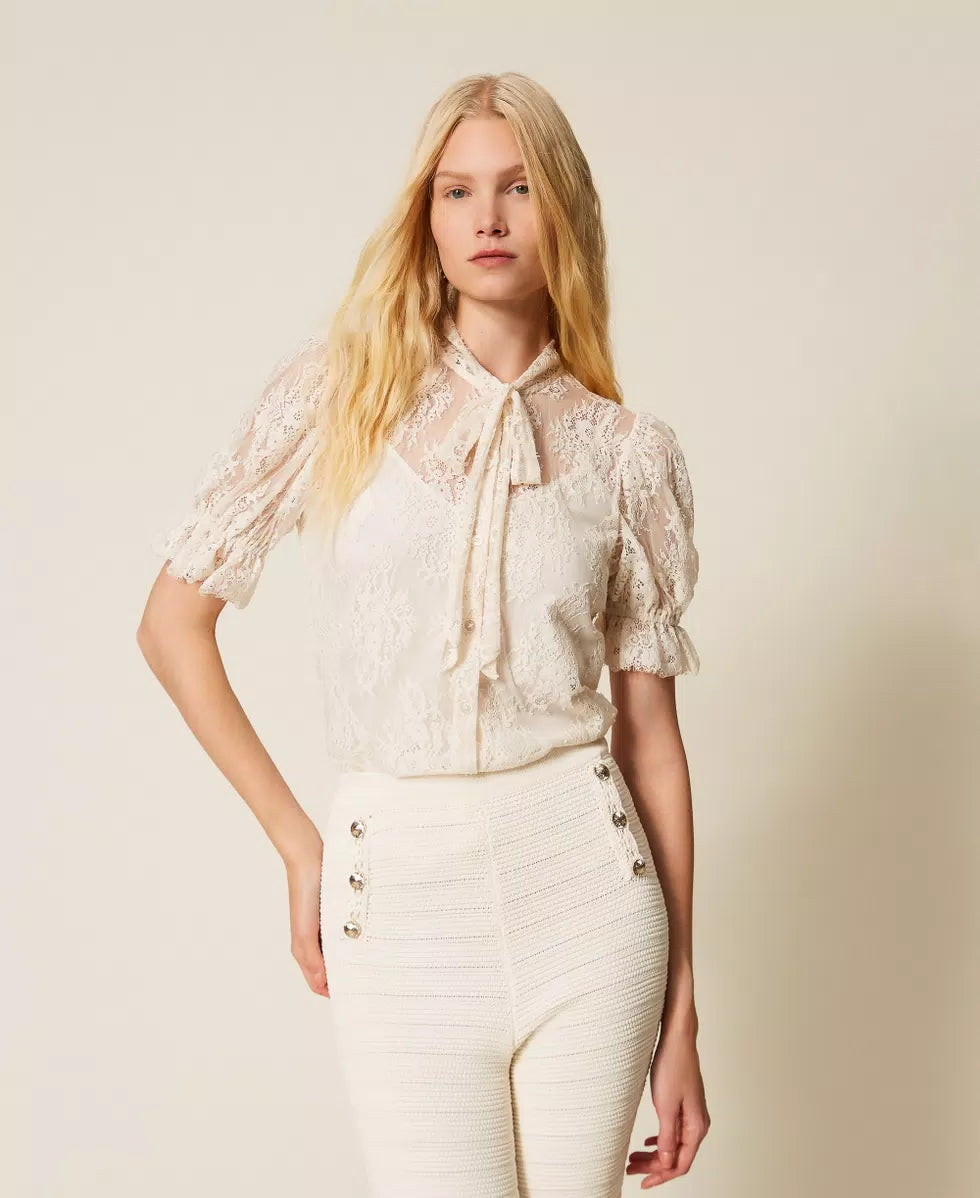 Camicia in pizzo con fiocco Twinset Art.TP2625