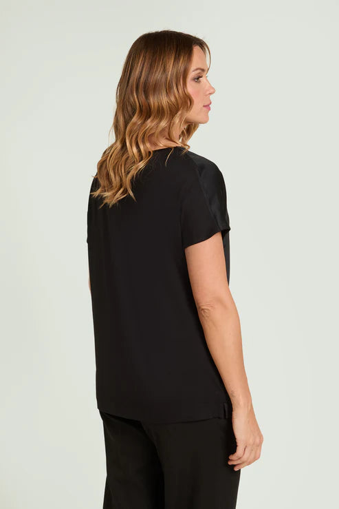 T-SHIRT LUISA VIOLA  Art.G00BL0
